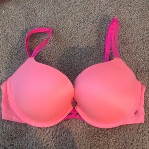 Victoria’s Secret padded bra